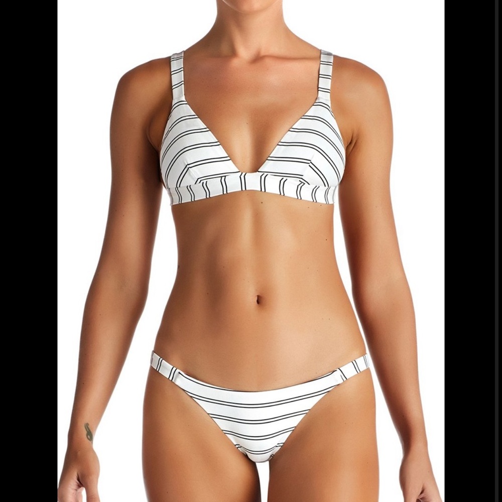 NWT Vitamin A Club 55 Bikini Size S